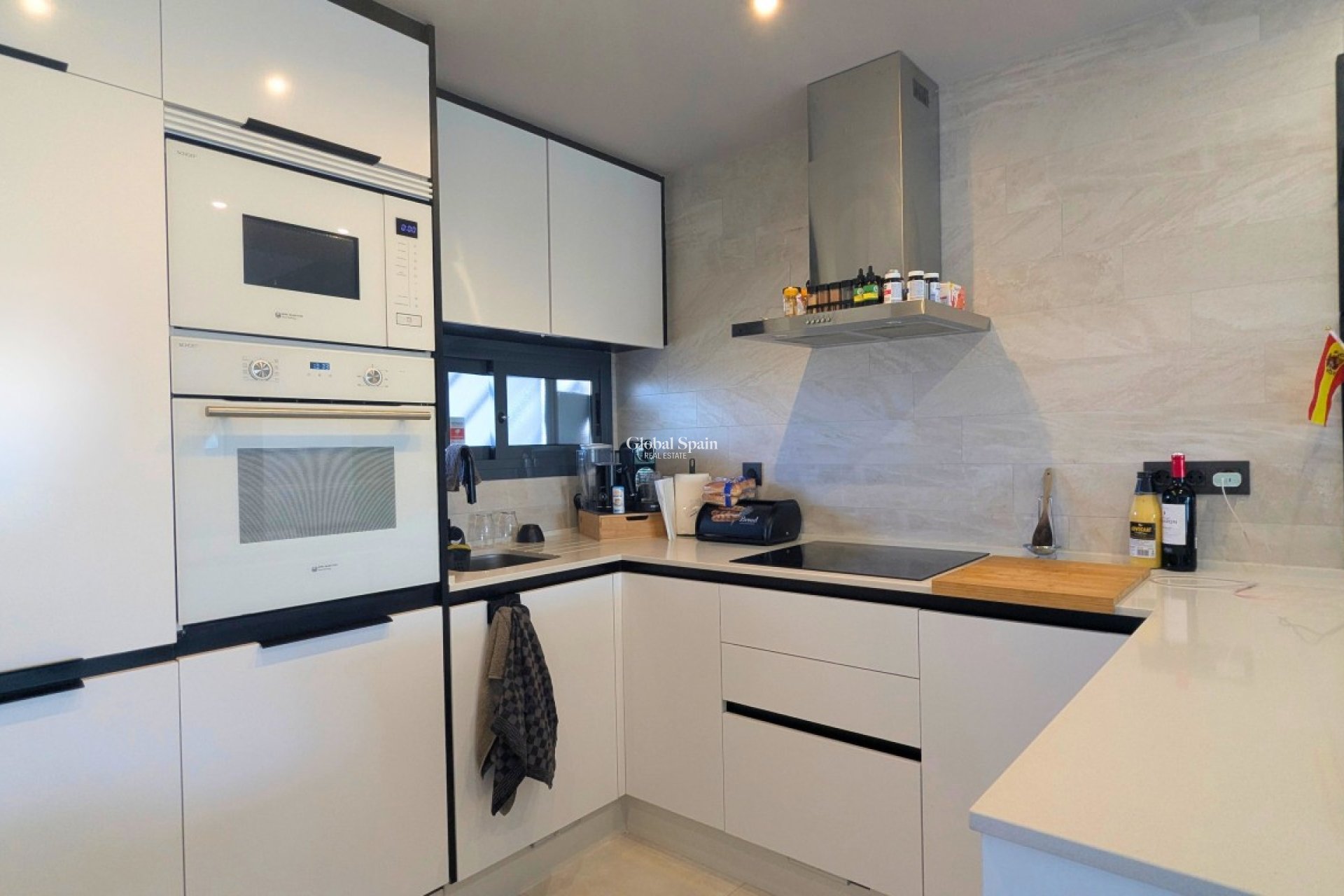 Resale - PENTHOUSE -
GUARDAMAR DEL SEGURA - El Raso