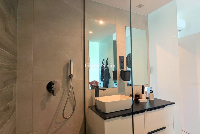 Resale - PENTHOUSE -
GUARDAMAR DEL SEGURA - El Raso