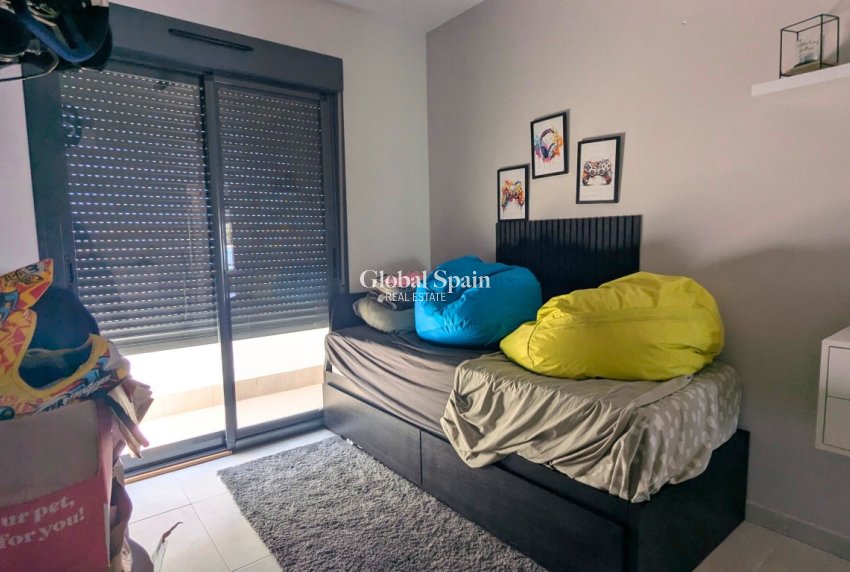 Resale - PENTHOUSE -
GUARDAMAR DEL SEGURA - El Raso