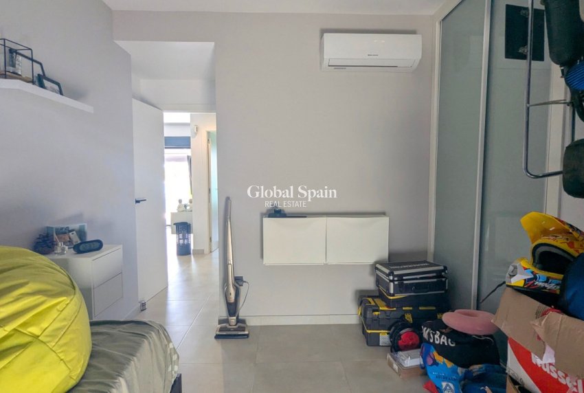 Resale - PENTHOUSE -
GUARDAMAR DEL SEGURA - El Raso