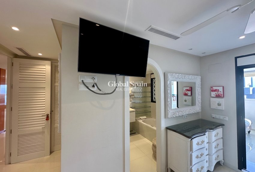 Resale - PENTHOUSE -
GUARDAMAR DEL SEGURA - Marjal Beach