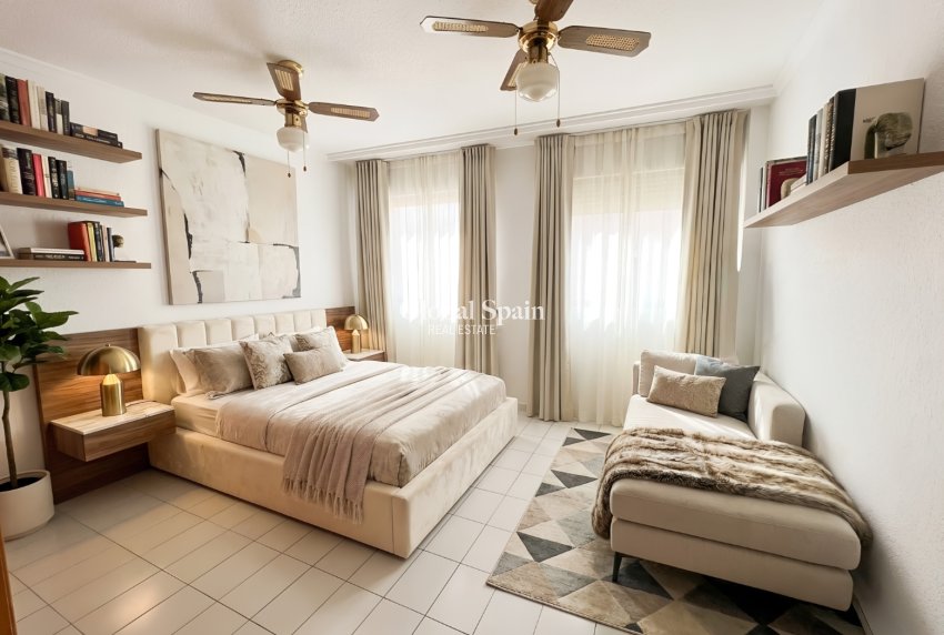 Resale - PENTHOUSE -
GUARDAMAR DEL SEGURA - Playa Centro Guardamar