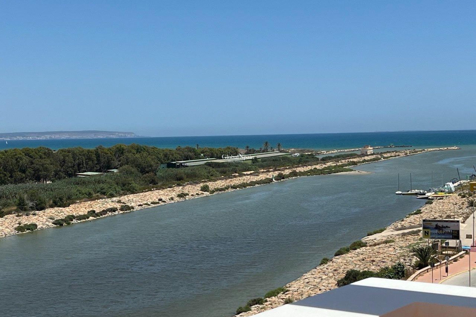 Resale - PENTHOUSE -
GUARDAMAR DEL SEGURA