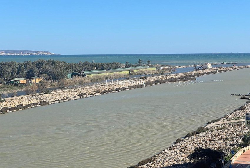 Resale - PENTHOUSE -
GUARDAMAR DEL SEGURA