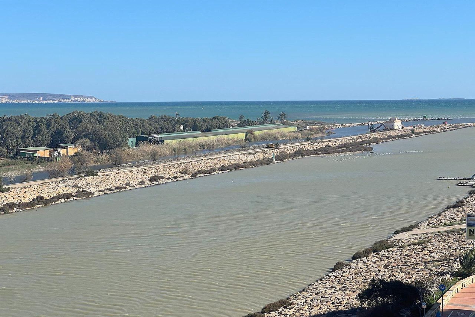 Resale - PENTHOUSE -
GUARDAMAR DEL SEGURA