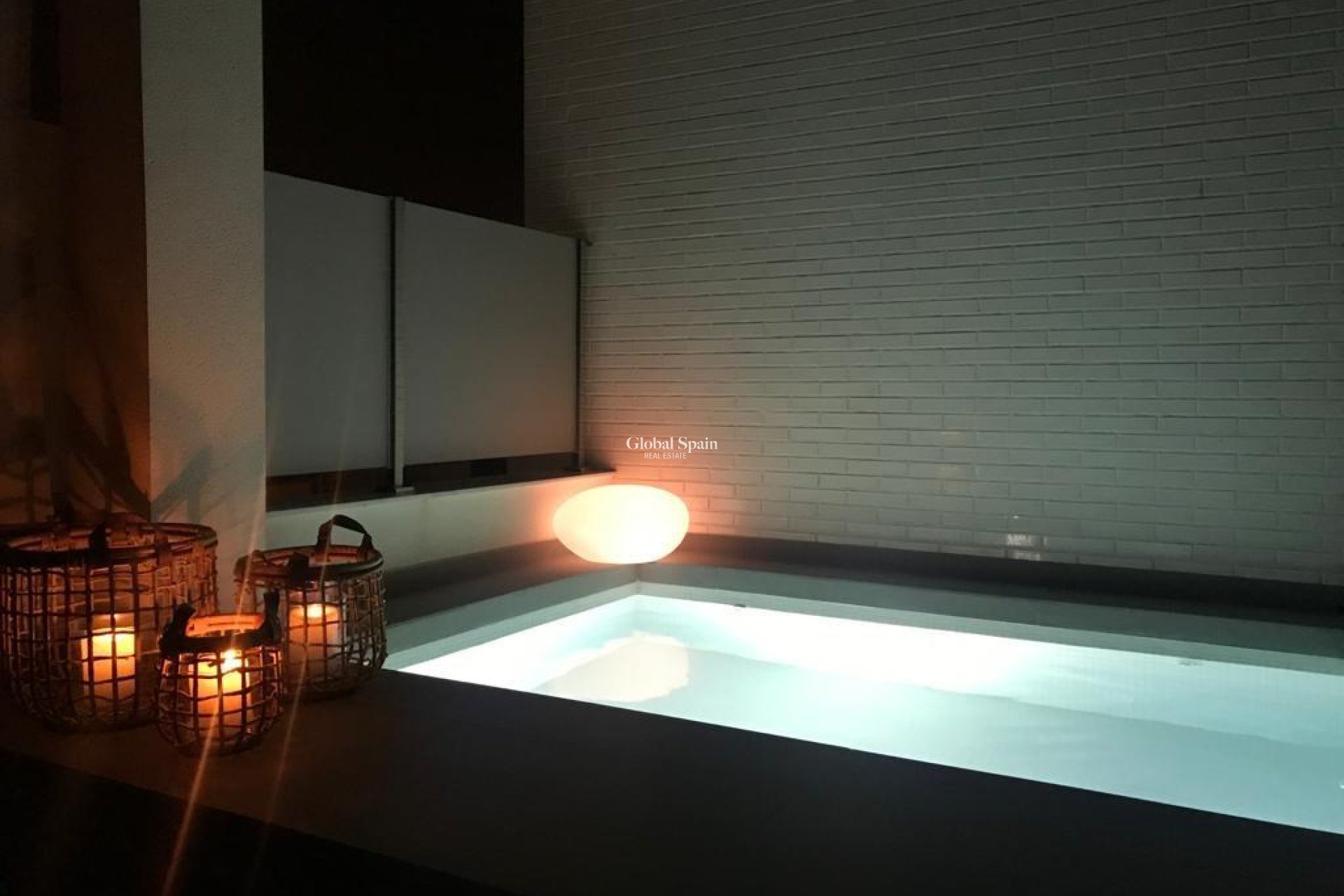 Resale - PENTHOUSE -
GUARDAMAR DEL SEGURA