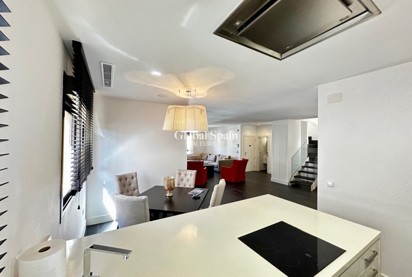 Resale - Penthouse -
GUARDAMAR DEL SEGURA