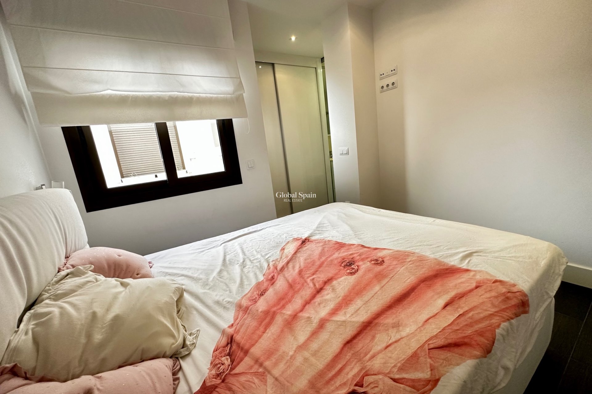 Resale - Penthouse -
GUARDAMAR DEL SEGURA