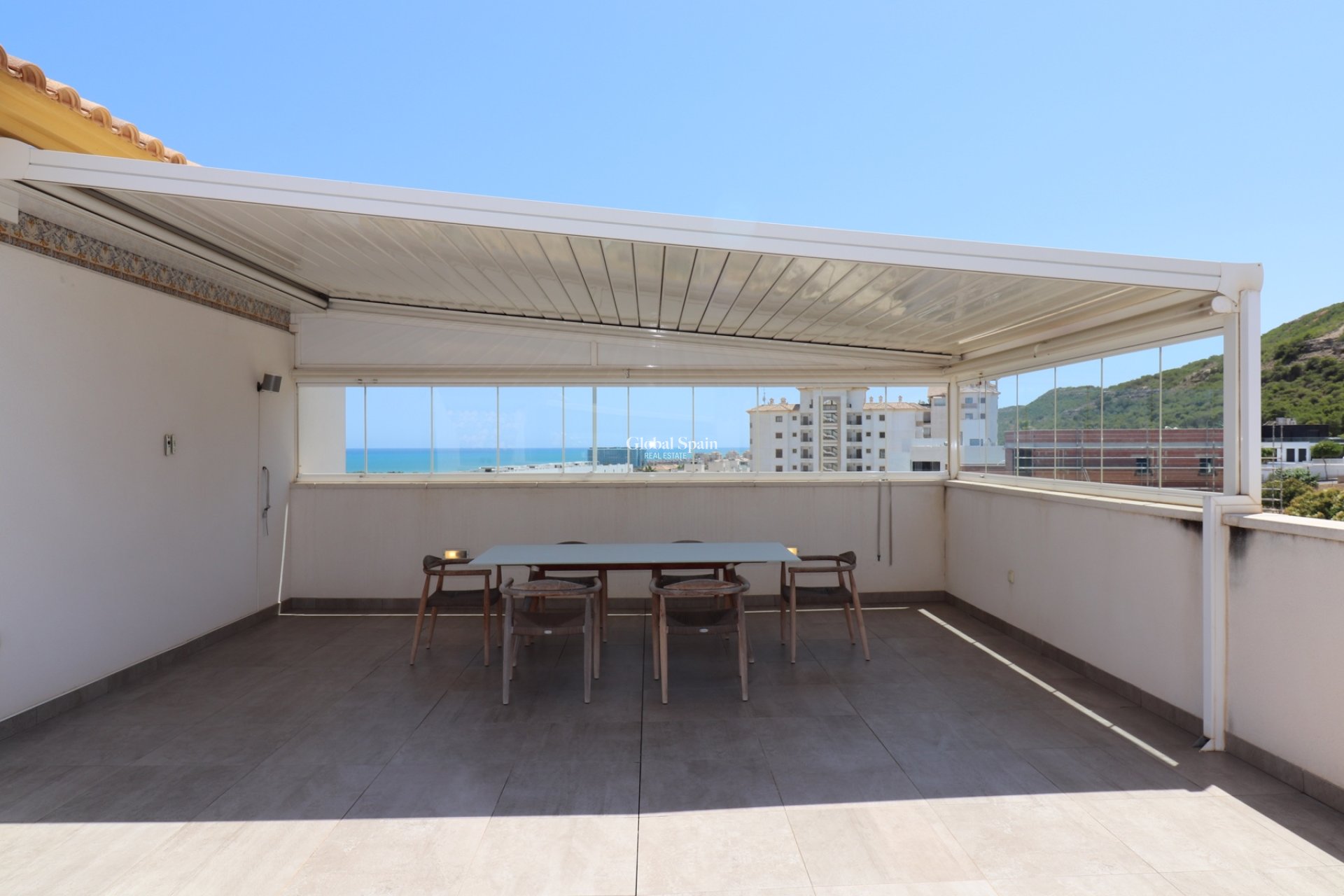 Resale - Penthouse -
GUARDAMAR DEL SEGURA