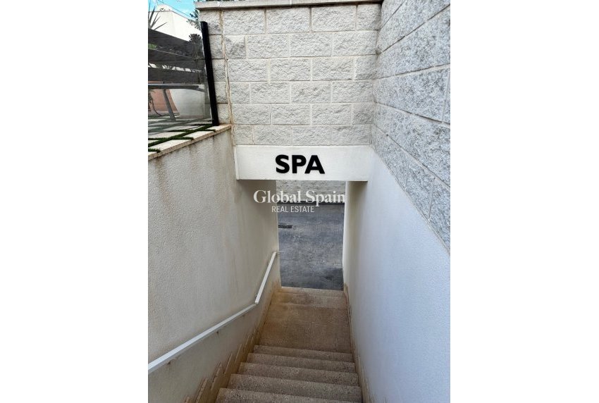 Resale - Penthouse -
GUARDAMAR DEL SEGURA