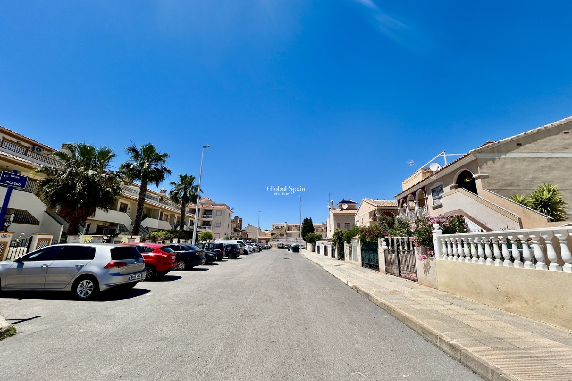 Resale - PENTHOUSE -
LA ZENIA - Costa Blanca