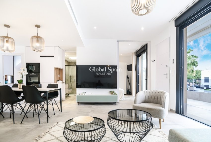 Resale - PENTHOUSE -
LO PAGÁN