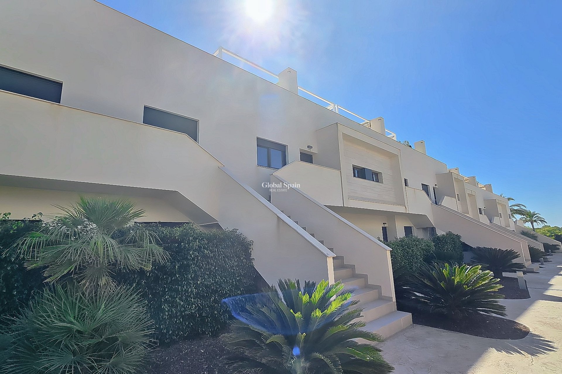 Resale - PENTHOUSE -
LO ROMERO GOLF - Inland