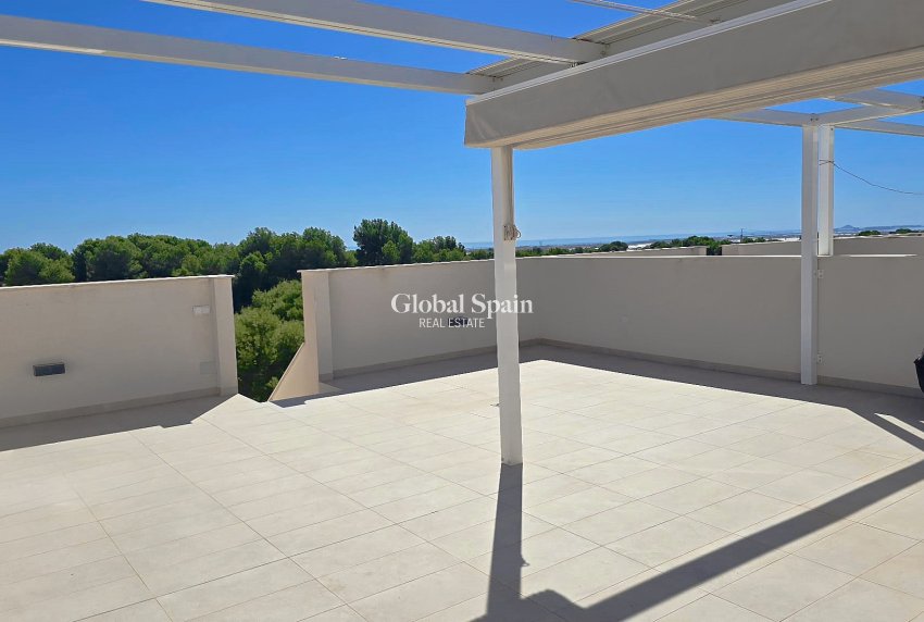 Resale - PENTHOUSE -
LO ROMERO GOLF - Inland