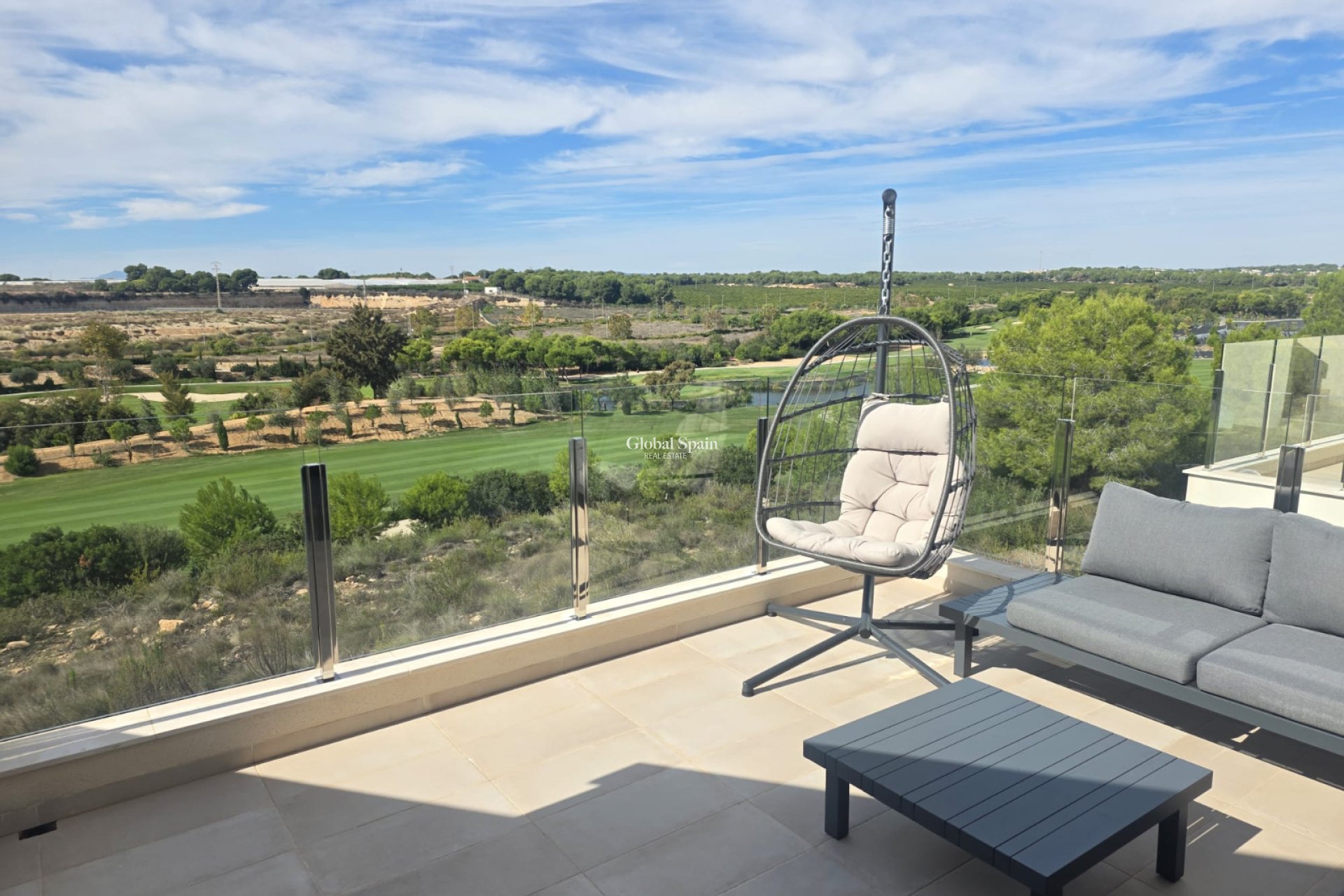 Resale - PENTHOUSE -
LO ROMERO GOLF - Inland