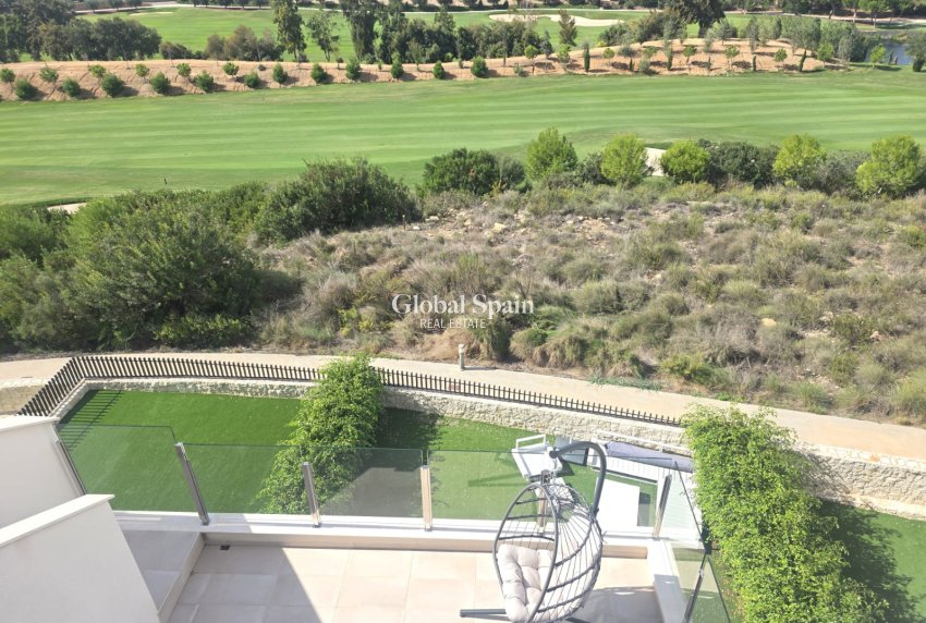 Resale - PENTHOUSE -
LO ROMERO GOLF - Inland