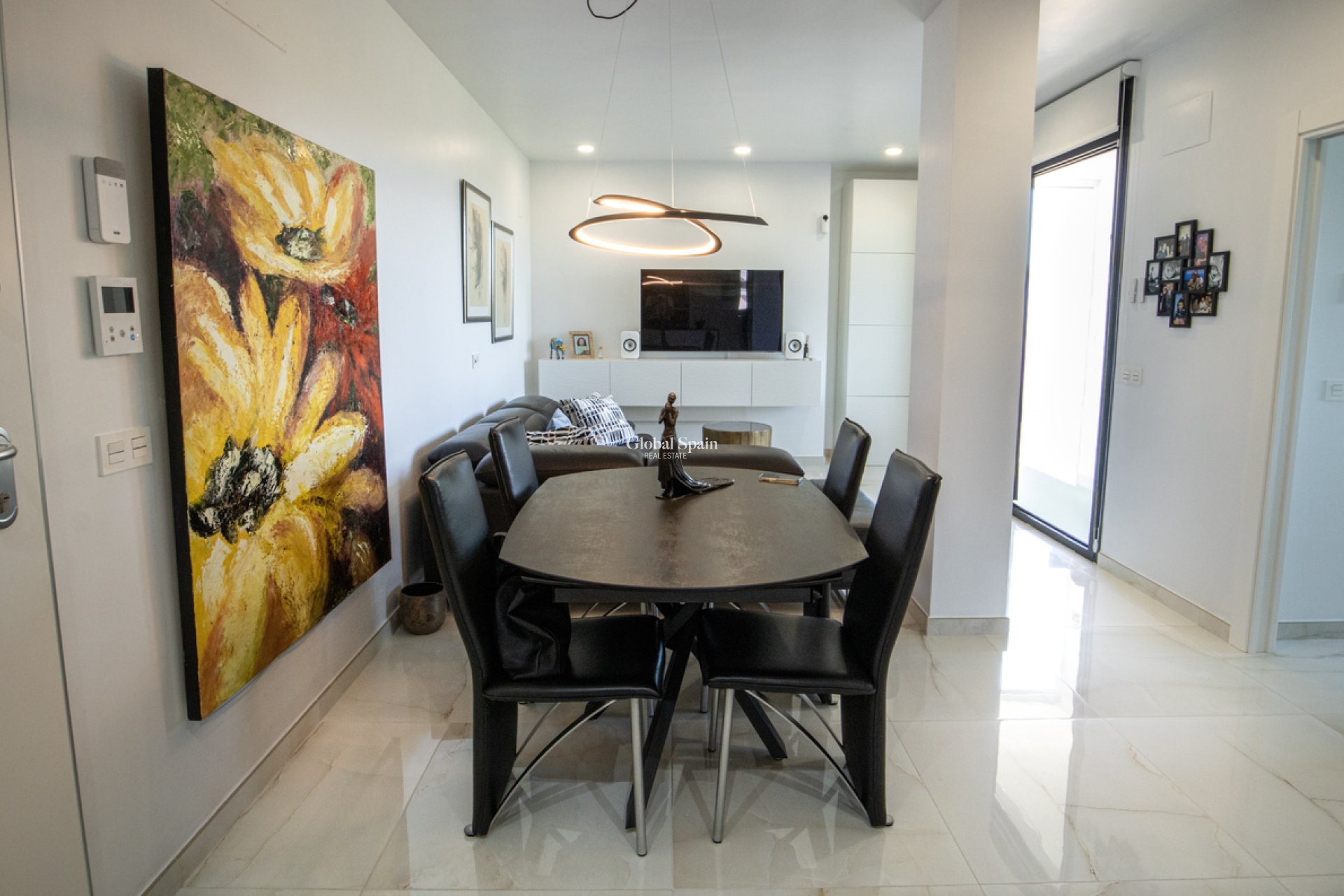 Resale - PENTHOUSE -
LOS BALCONES - LOS ALTOS - AMANECER