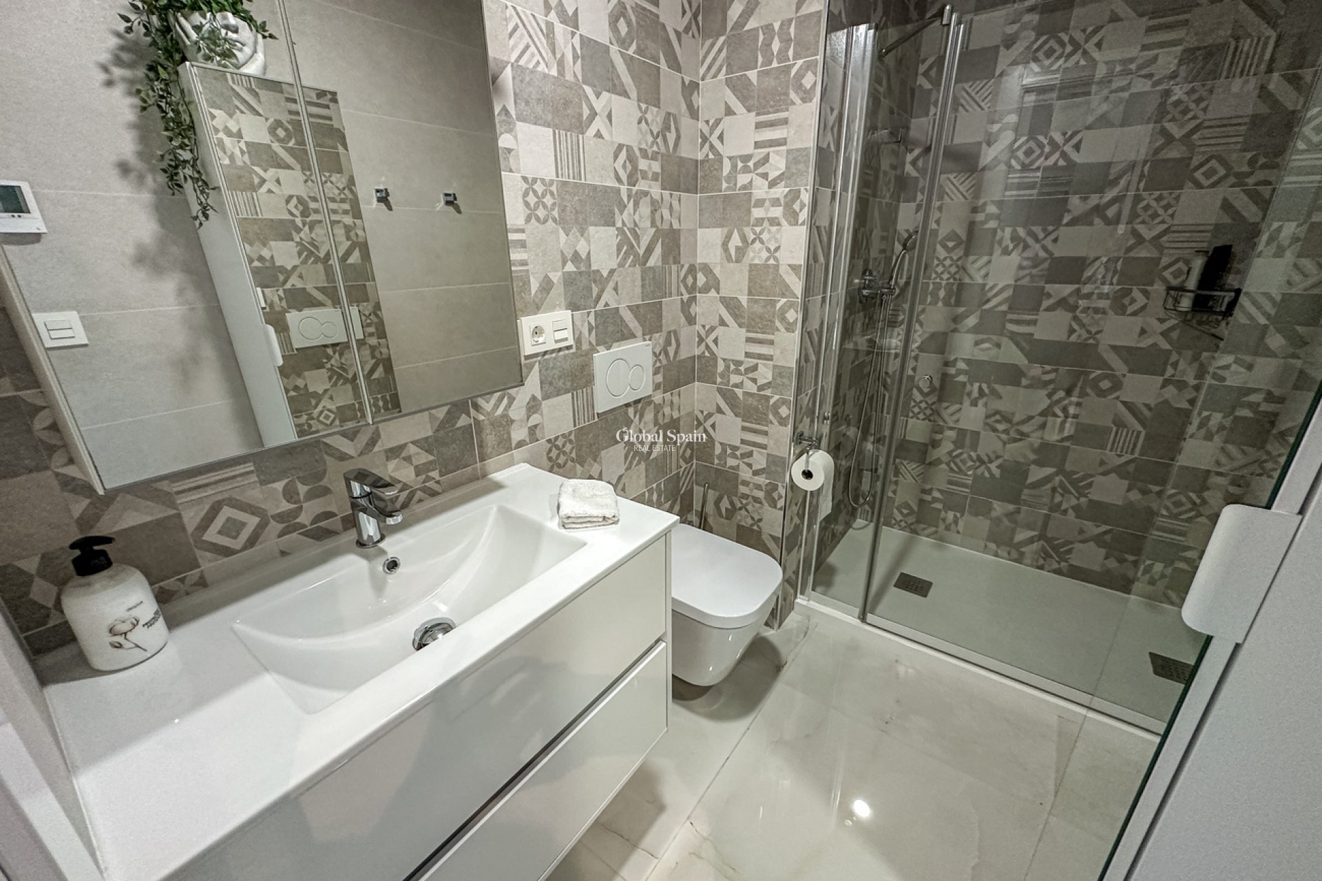 Resale - PENTHOUSE -
LOS BALCONES - LOS ALTOS - AMANECER