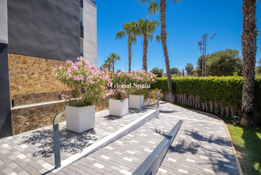 Resale - PENTHOUSE -
LOS BALCONES - LOS ALTOS - AMANECER