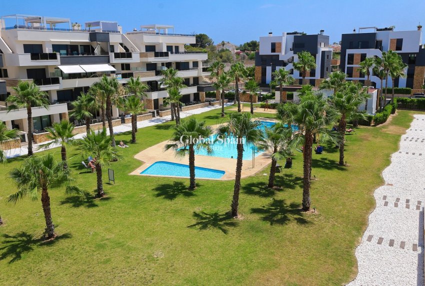 Resale - PENTHOUSE -
LOS BALCONES - LOS ALTOS - Costa Blanca