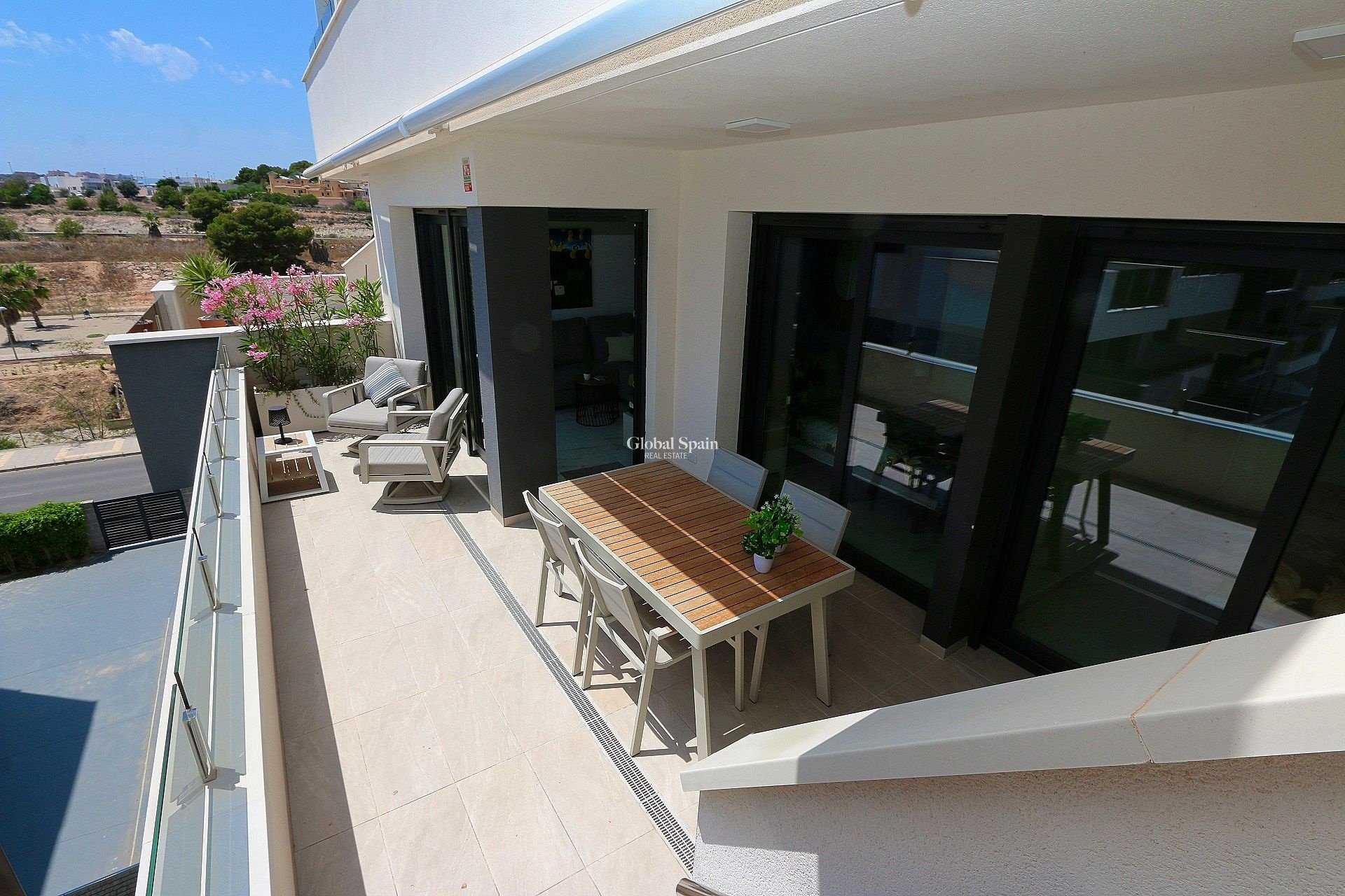 Resale - Penthouse -
LOS BALCONES - LOS ALTOS