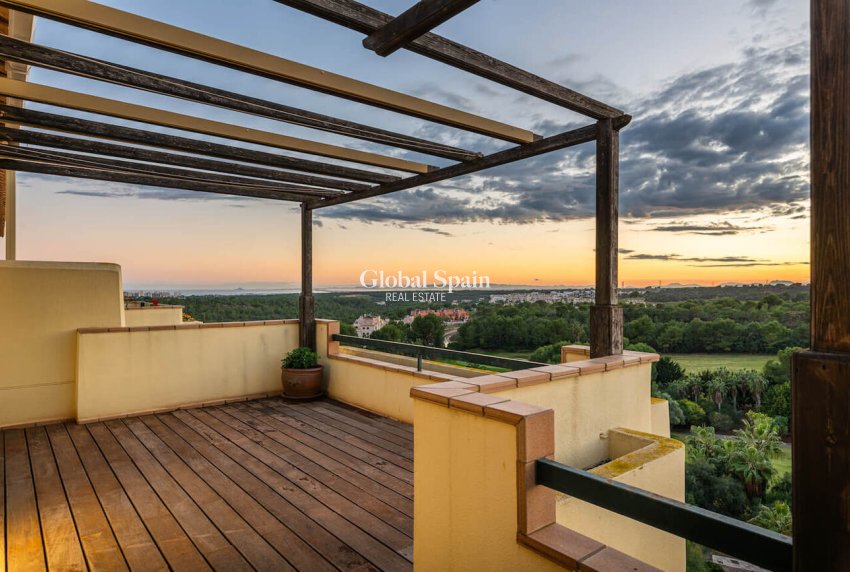 Resale - PENTHOUSE -
ORIHUELA COSTA - CAMPOAMOR