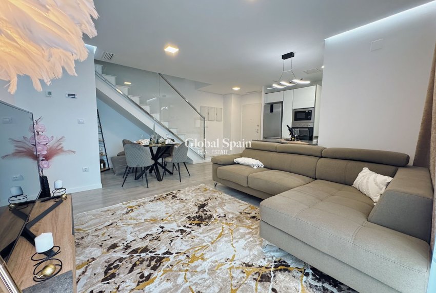 Resale - PENTHOUSE -
ORIHUELA COSTA - Costa Blanca