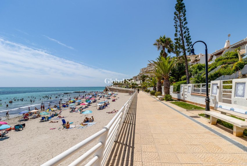 Resale - PENTHOUSE -
ORIHUELA COSTA - Costa Blanca