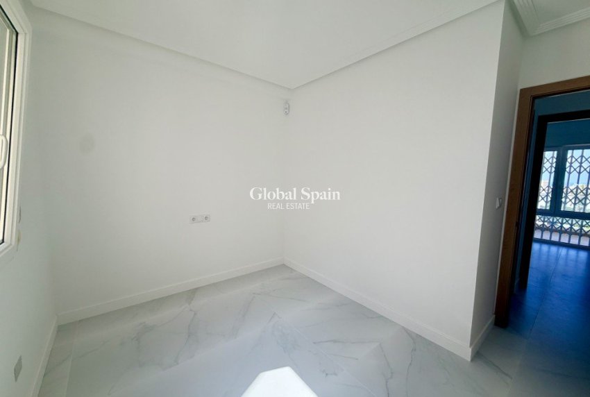 Resale - PENTHOUSE -
ORIHUELA COSTA - Costa Blanca