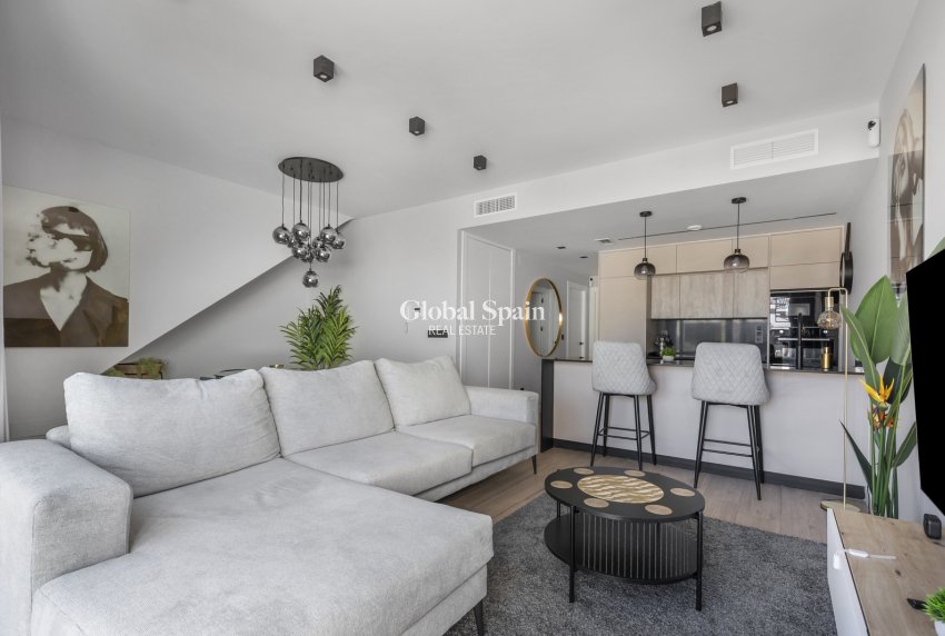 Resale - PENTHOUSE -
ORIHUELA COSTA - Costa Blanca