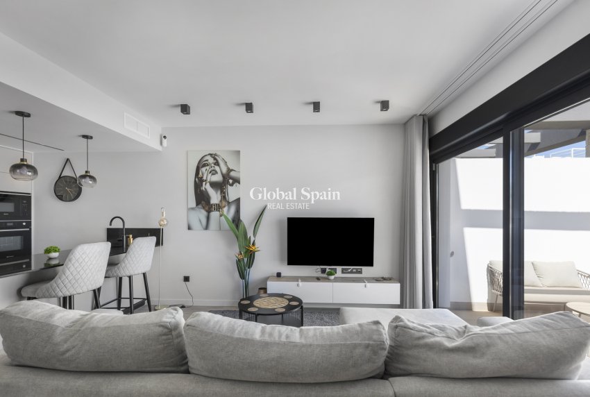 Resale - PENTHOUSE -
ORIHUELA COSTA - Costa Blanca