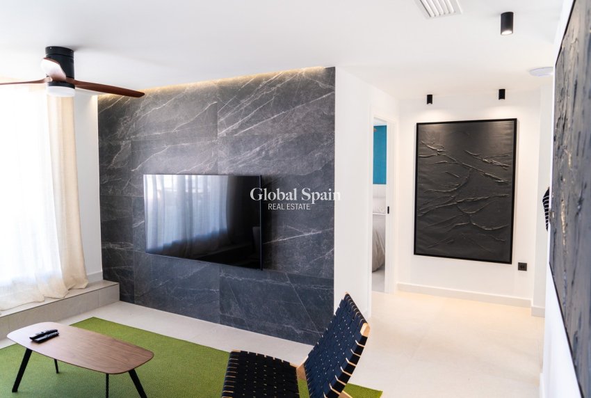 Resale - Penthouse -
ORIHUELA COSTA - La Zenia