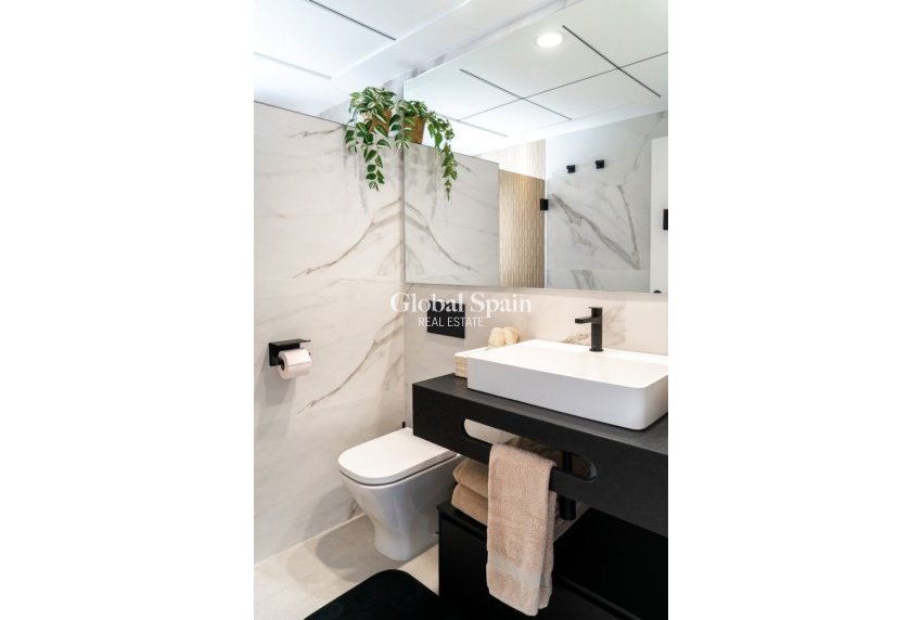 Resale - Penthouse -
ORIHUELA COSTA - La Zenia