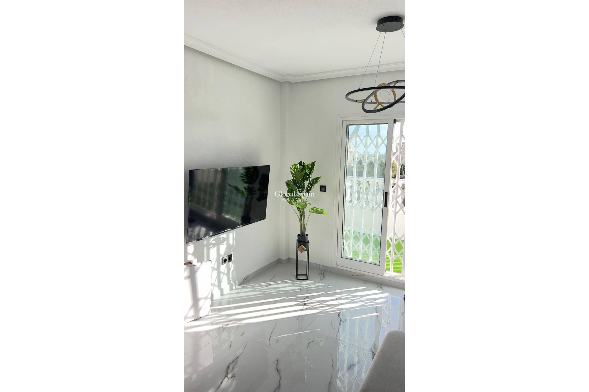 Resale - PENTHOUSE -
ORIHUELA COSTA - La Zenia