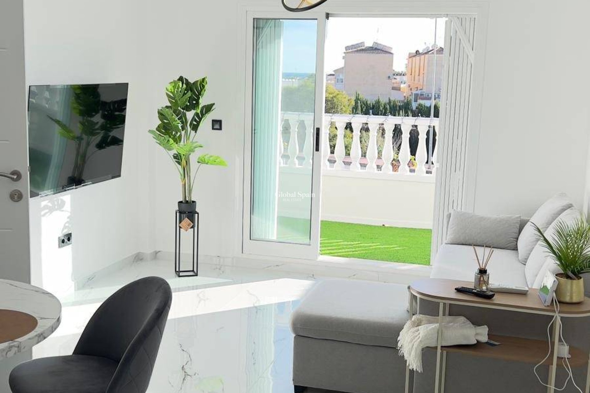 Resale - PENTHOUSE -
ORIHUELA COSTA - La Zenia