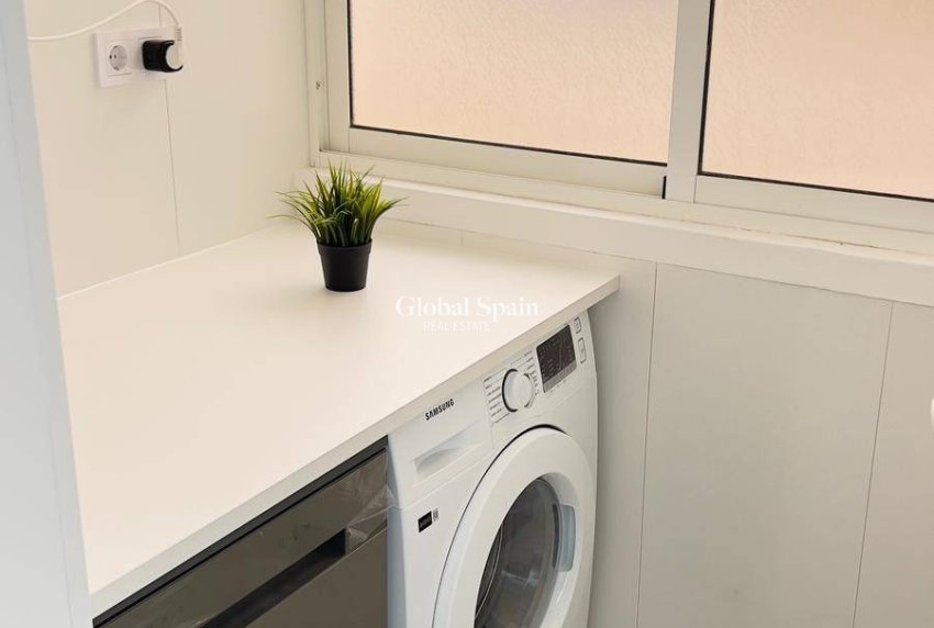 Resale - PENTHOUSE -
ORIHUELA COSTA - La Zenia