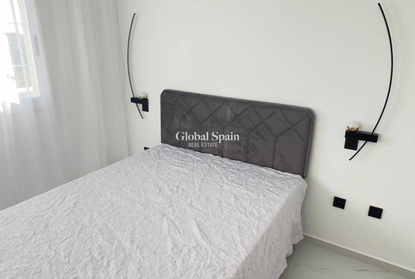 Resale - PENTHOUSE -
ORIHUELA COSTA - La Zenia