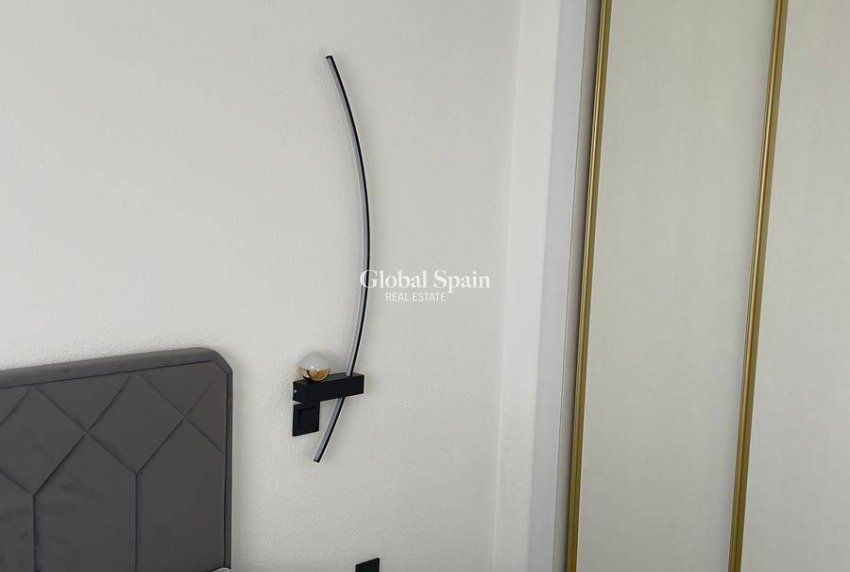 Resale - PENTHOUSE -
ORIHUELA COSTA - La Zenia