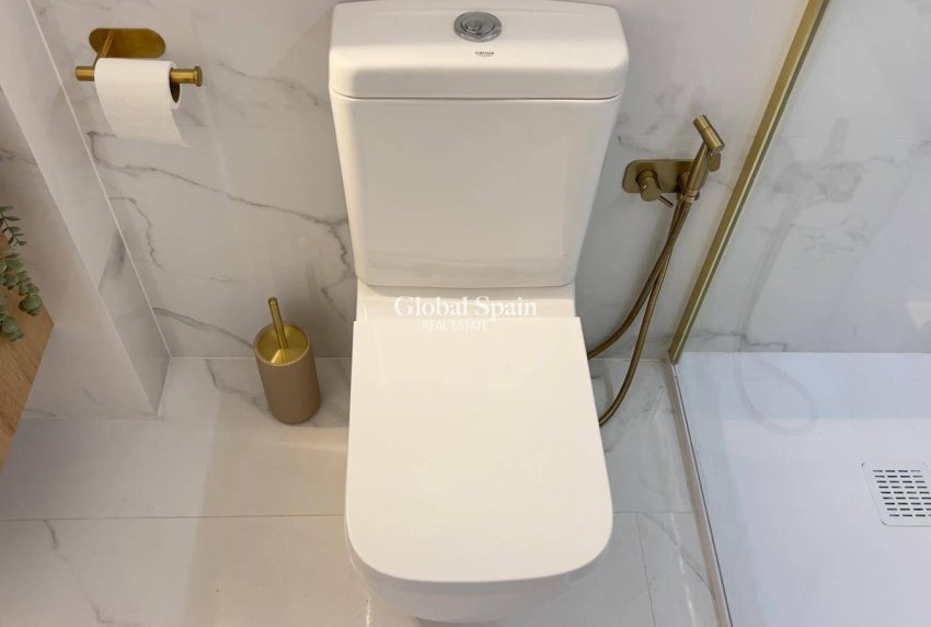 Resale - PENTHOUSE -
ORIHUELA COSTA - La Zenia