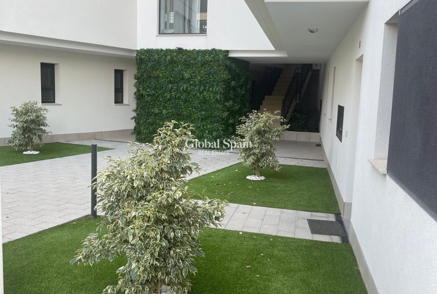 Resale - PENTHOUSE -
ORIHUELA COSTA - Las Filipinas