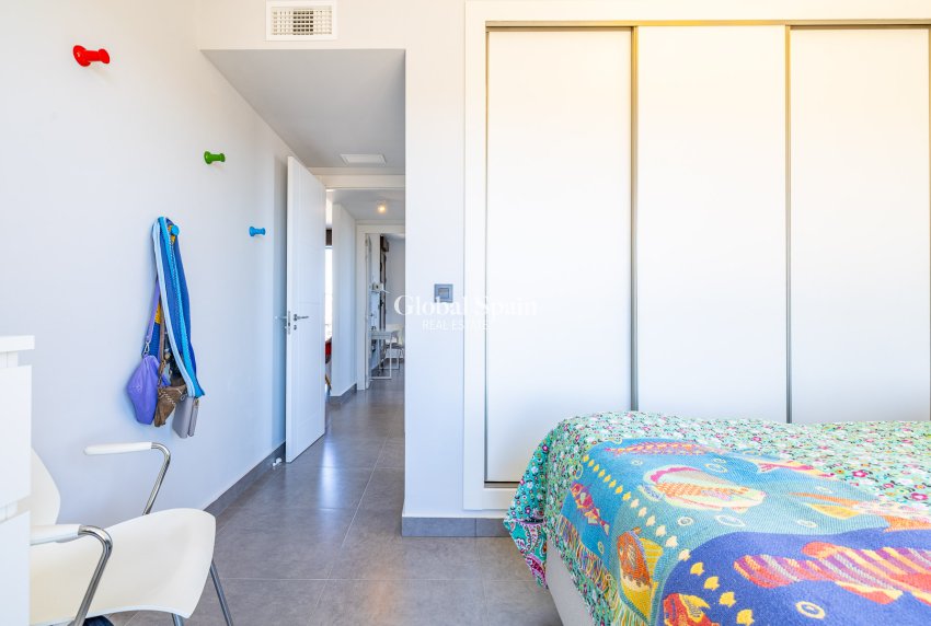 Resale - PENTHOUSE -
ORIHUELA COSTA - Las Ramblas Golf