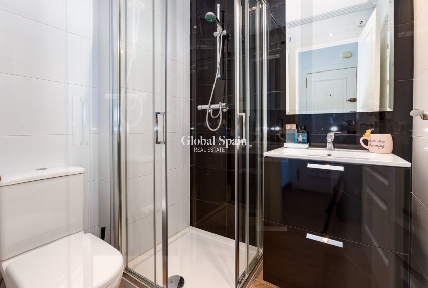 Resale - PENTHOUSE -
ORIHUELA COSTA - Lomas de Campoamor