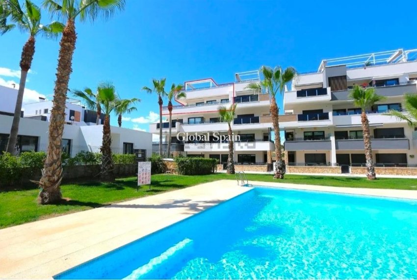 Resale - PENTHOUSE -
ORIHUELA COSTA - Los Almendros-la Florida