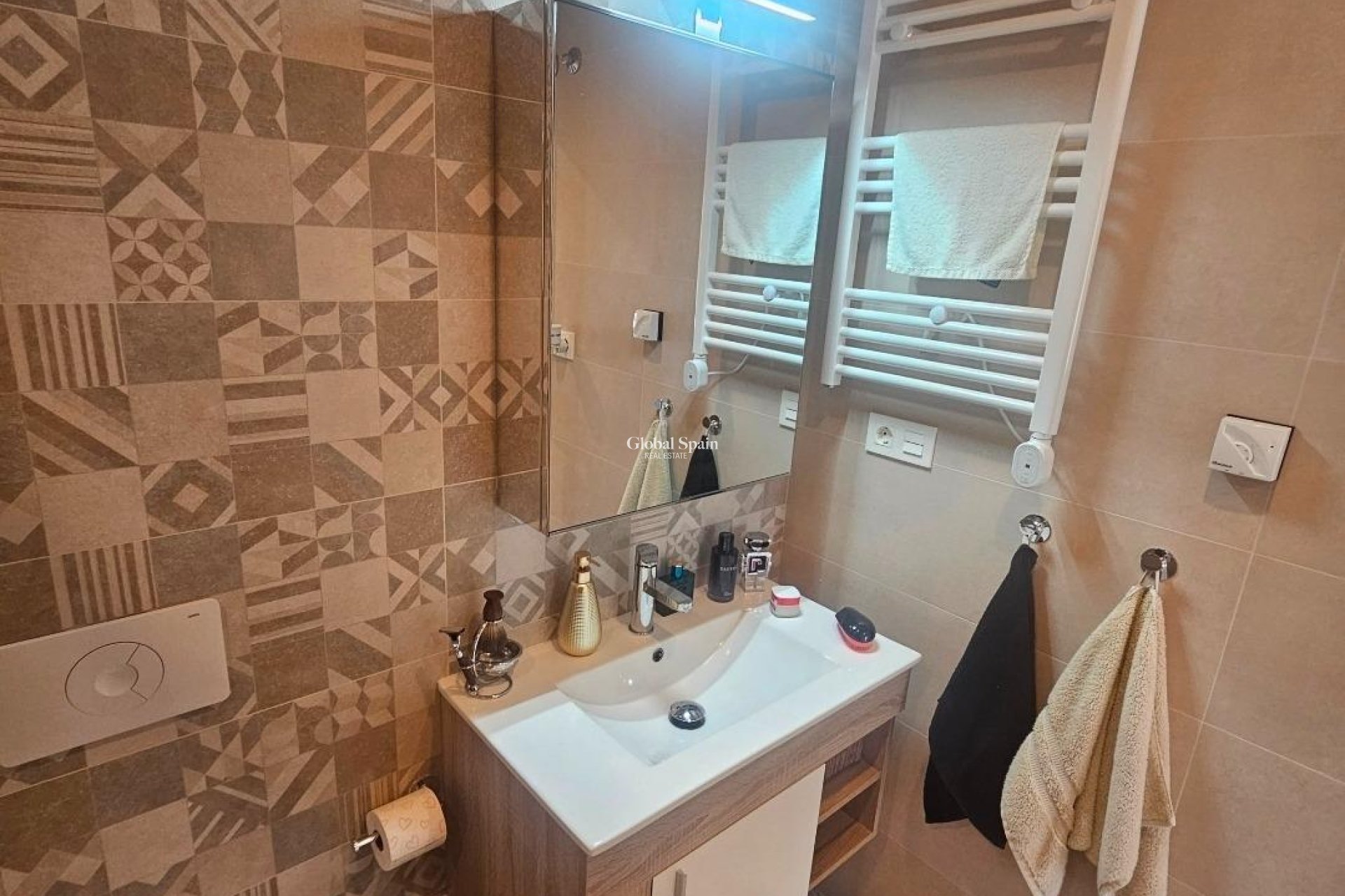 Resale - PENTHOUSE -
ORIHUELA COSTA - Los Almendros-la Florida