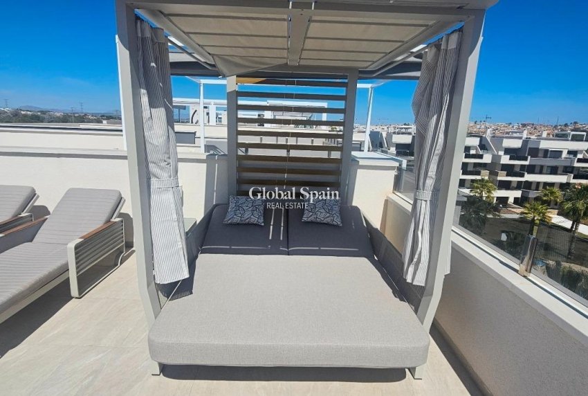 Resale - PENTHOUSE -
ORIHUELA COSTA - Los Almendros-la Florida