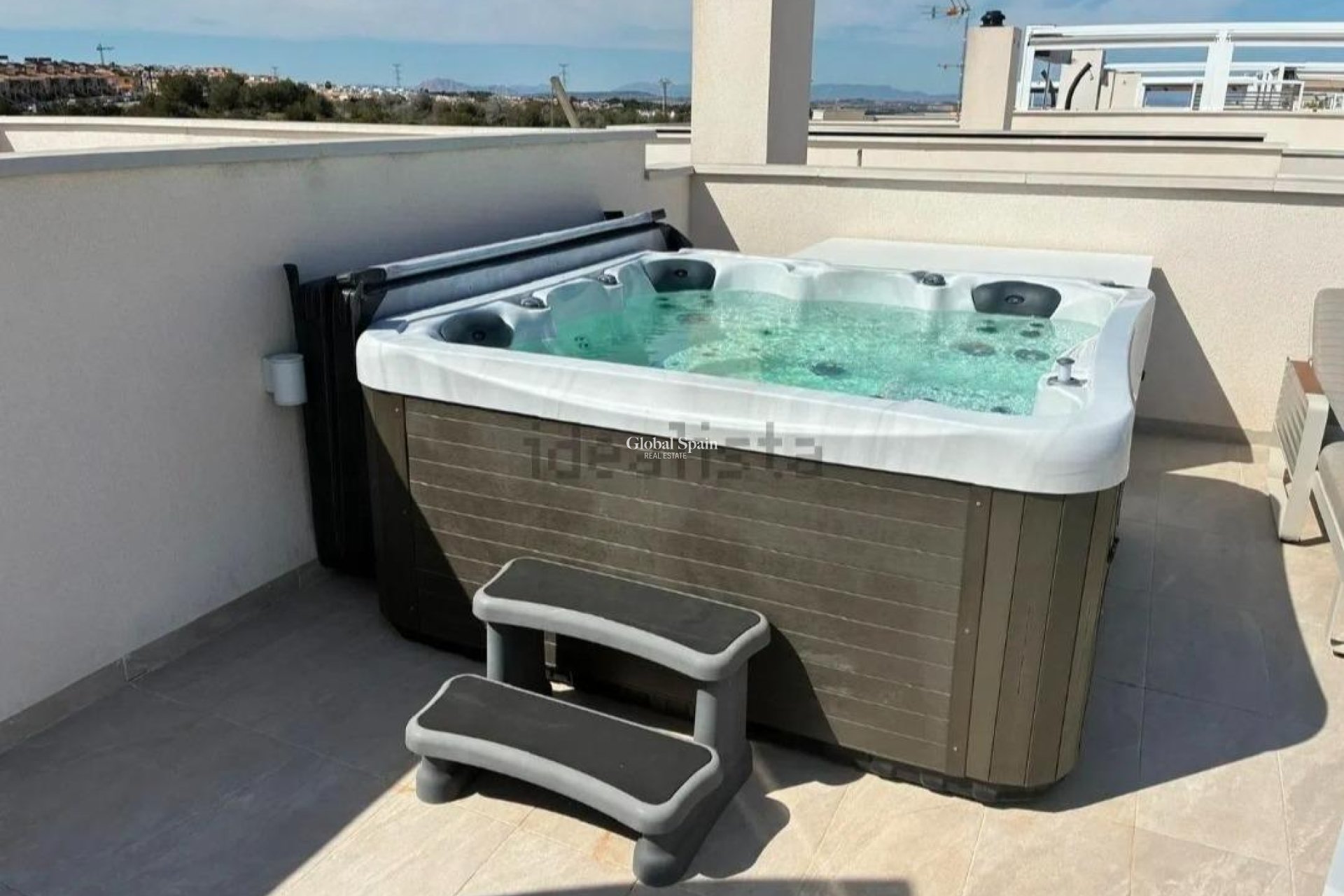 Resale - PENTHOUSE -
ORIHUELA COSTA - Los Almendros-la Florida