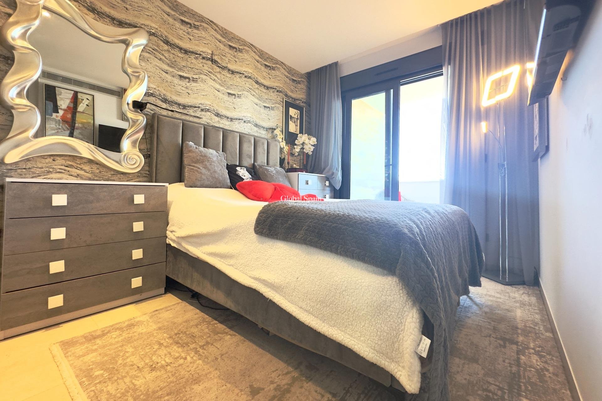 Resale - PENTHOUSE -
ORIHUELA COSTA - Los Dolses