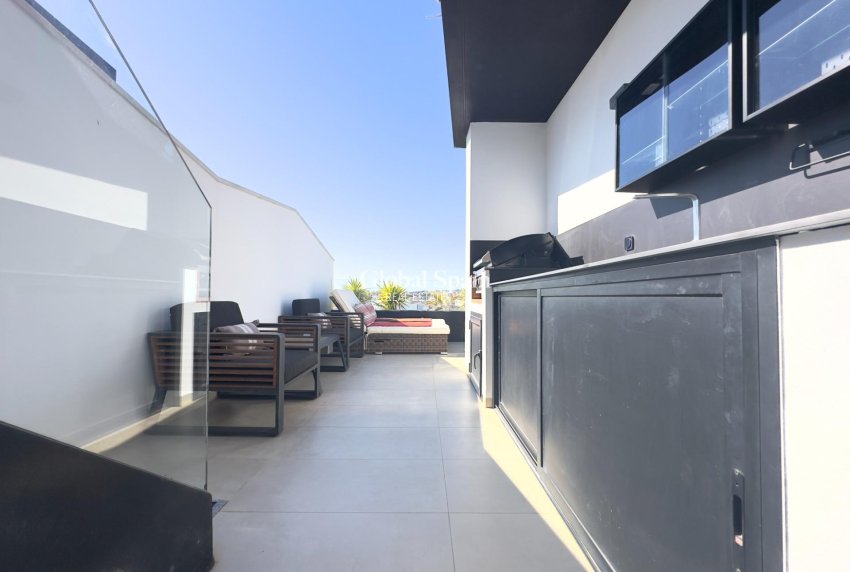 Resale - PENTHOUSE -
ORIHUELA COSTA - Los Dolses