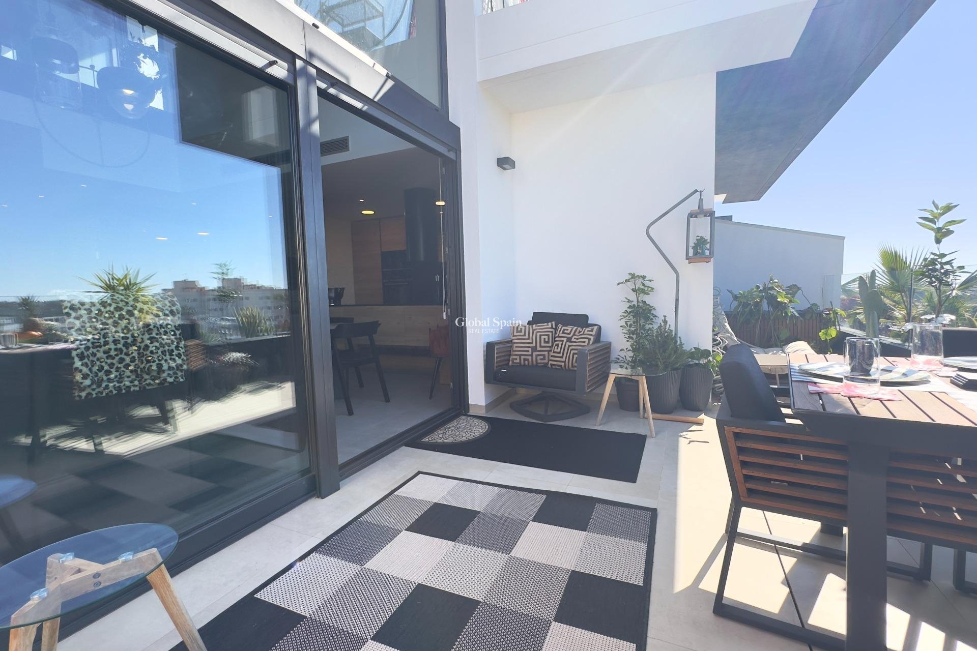 Resale - PENTHOUSE -
ORIHUELA COSTA - Los Dolses