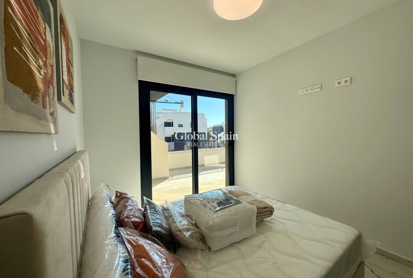 Resale - PENTHOUSE -
ORIHUELA COSTA - PAU 8